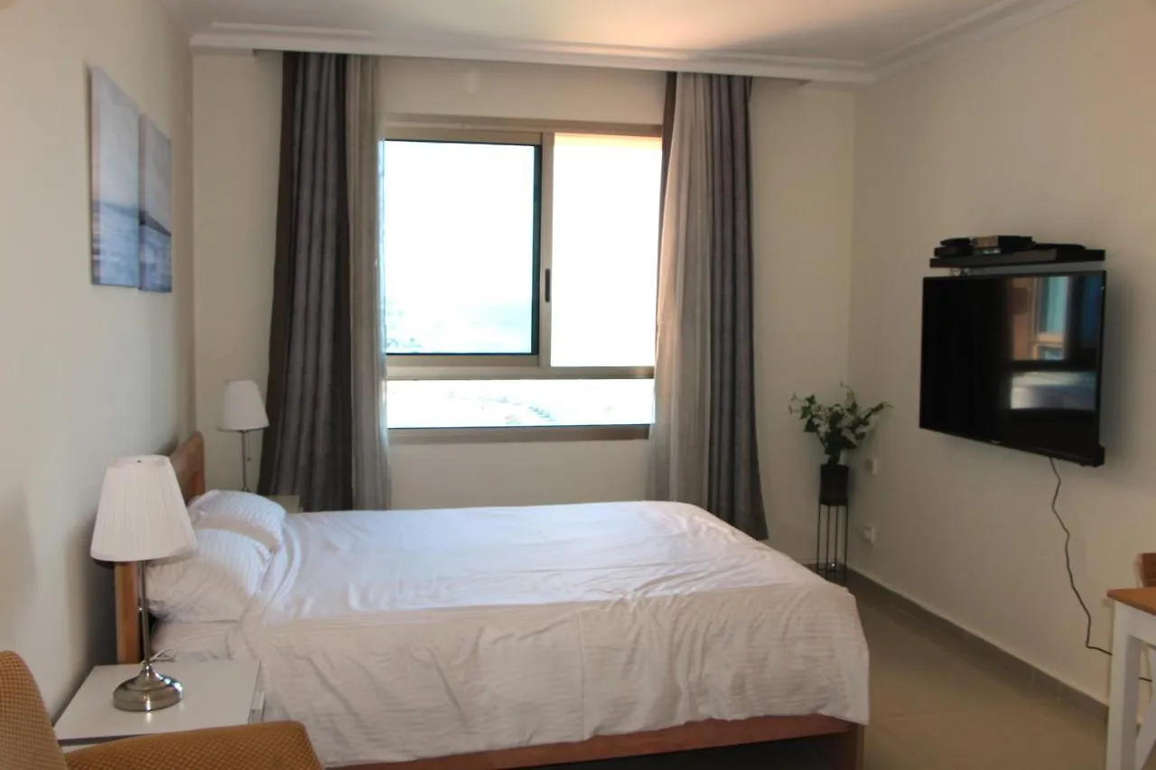 Sea View Beach Apartment Haifa 0*,  Izrael